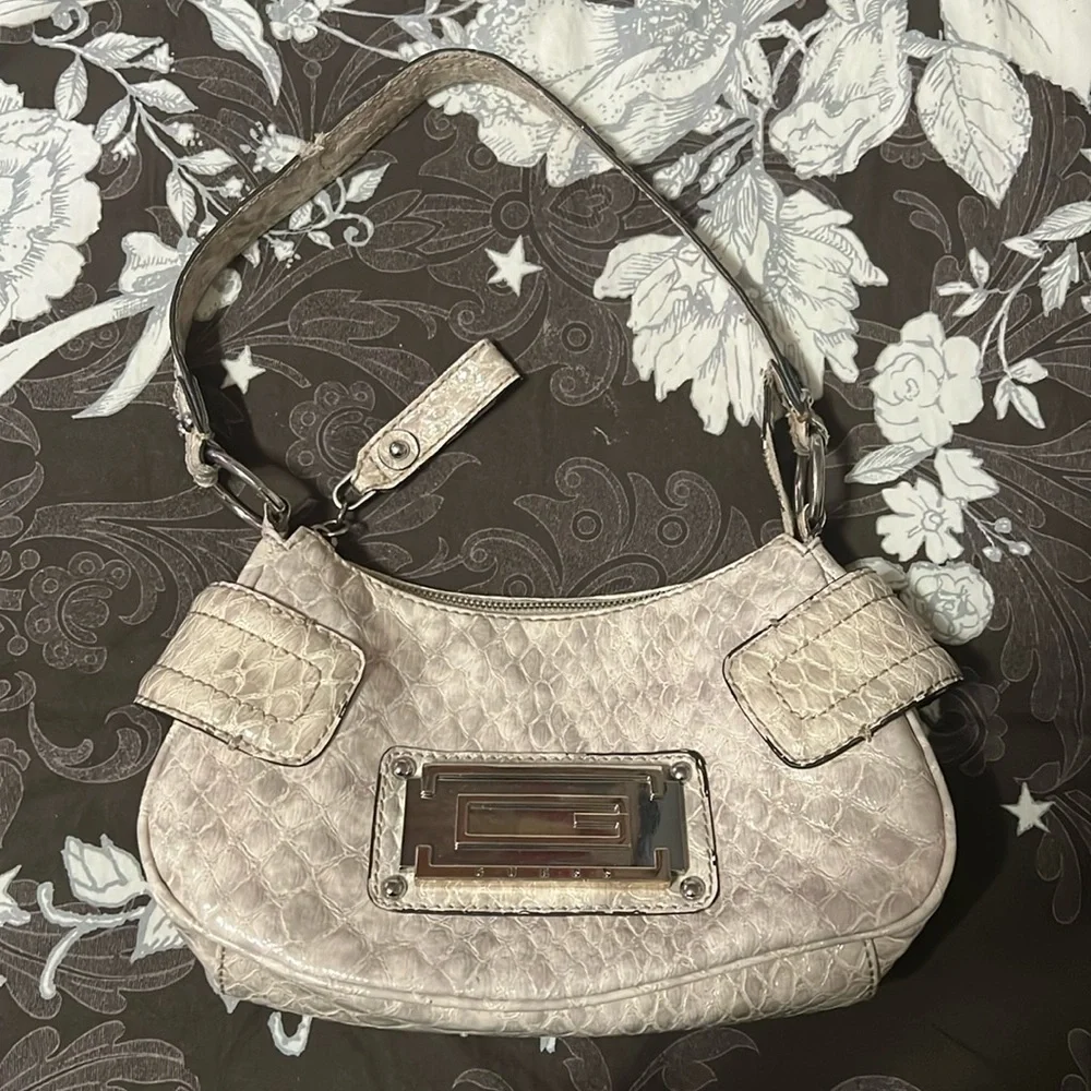 Y2K Guess Purse - Picture 1 of 6